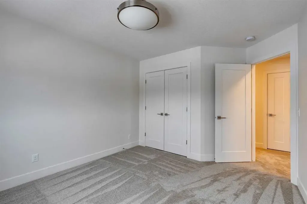 483 Rivercrest View