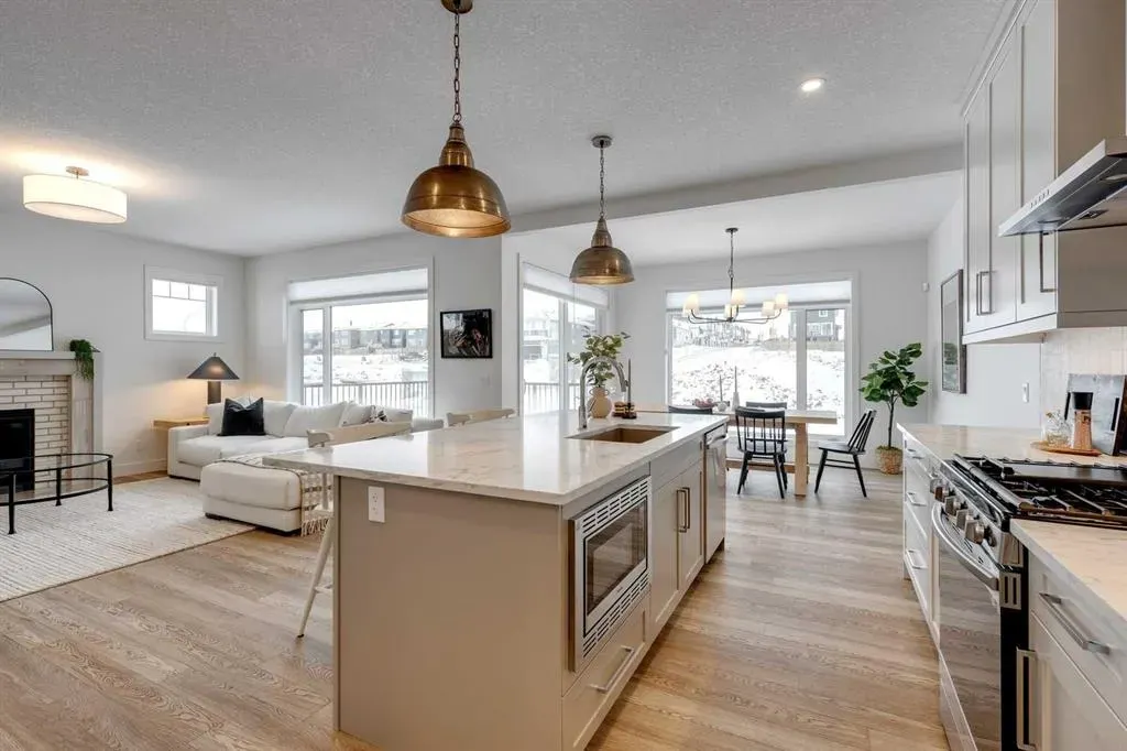 483 Rivercrest View