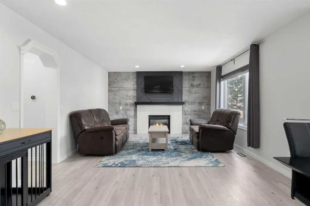 450 Cimarron Circle