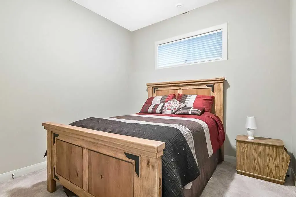 3 Westridge Way