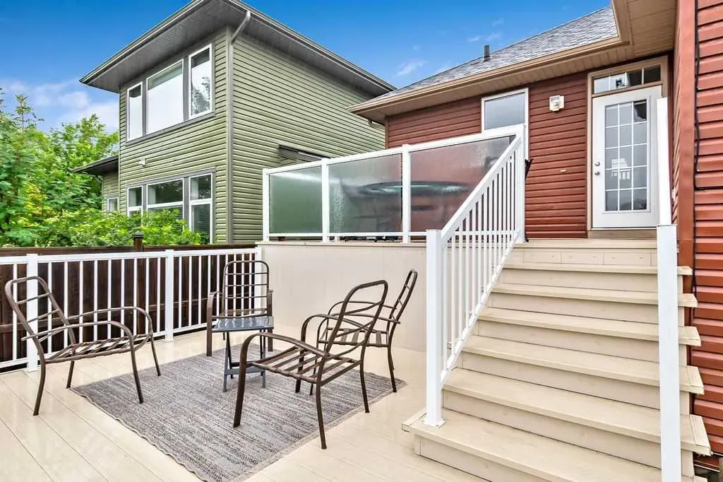 3 Westridge Way