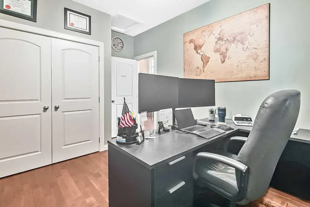 3 Westridge Way