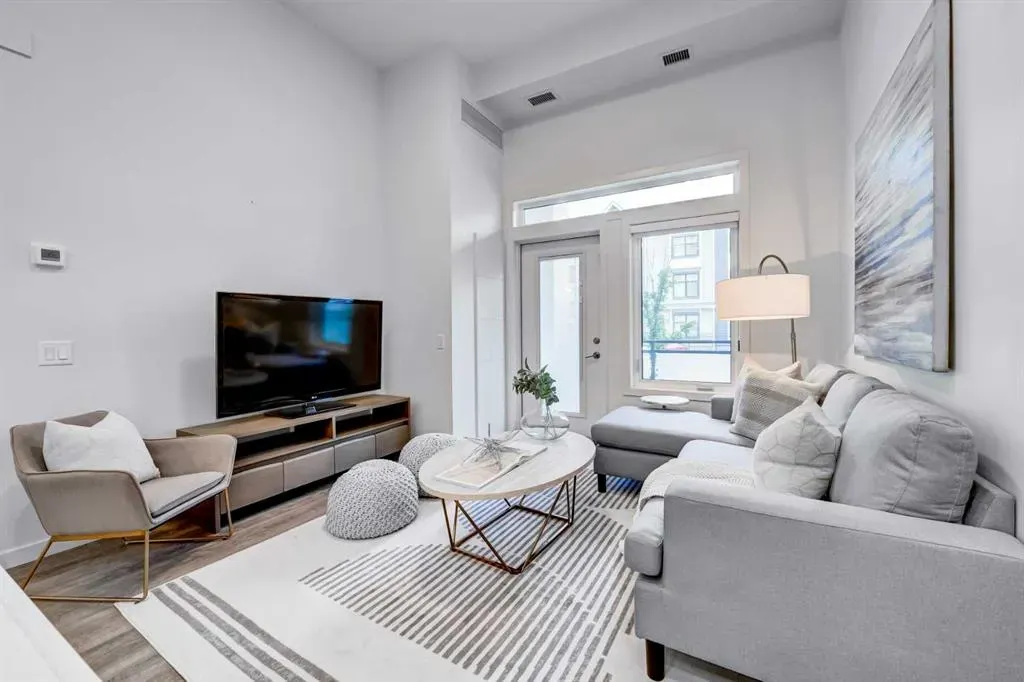24 Mahogany Path SE, #112