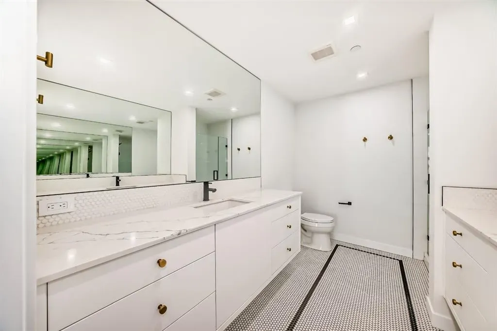 8505 Broadcast Avenue SW, #410
