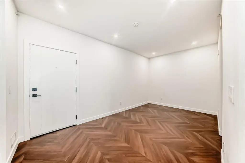 8505 Broadcast Avenue SW, #410