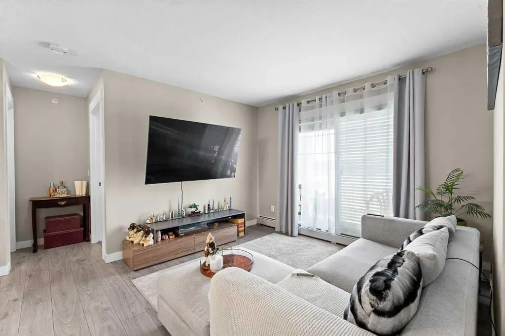 11 Mahogany Row SE, #3407