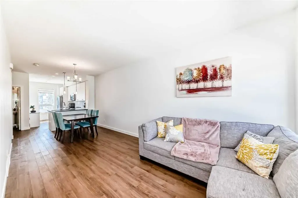15 Evanscrest Park NW, #510