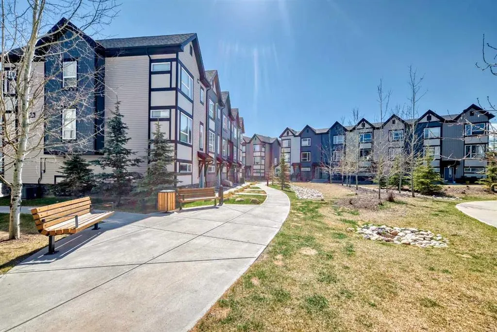 15 Evanscrest Park NW, #510