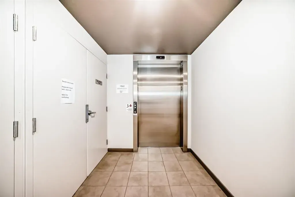 207 Sunset Drive, #327