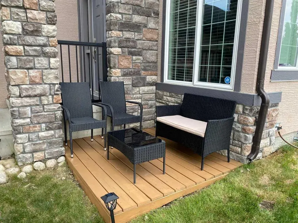 35 Aspen Stone Way SW