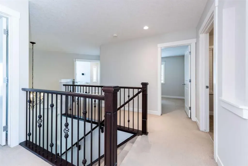 35 Aspen Stone Way SW