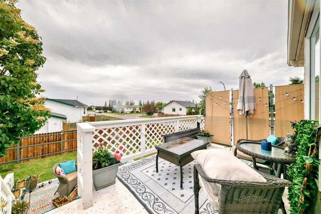 401 Strathford Bay