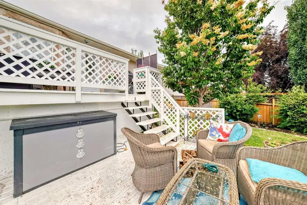 401 Strathford Bay