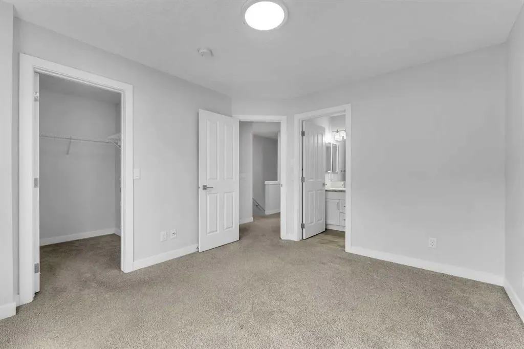 131 Evanscrest Gardens NW