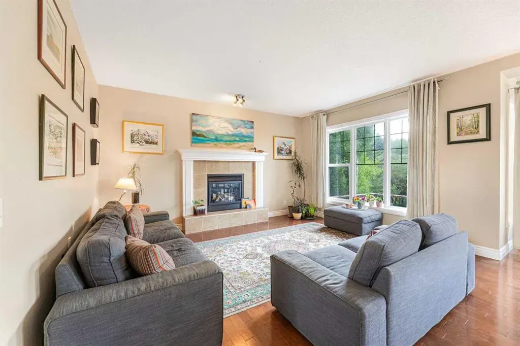 10 Tusslewood Heights NW