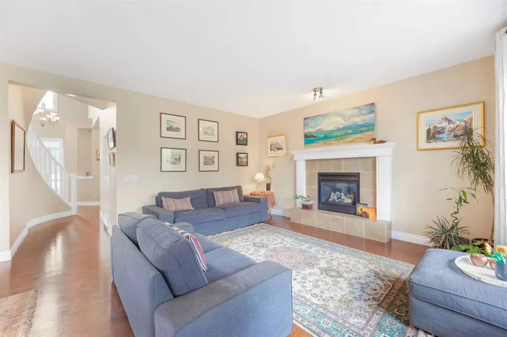 10 Tusslewood Heights NW