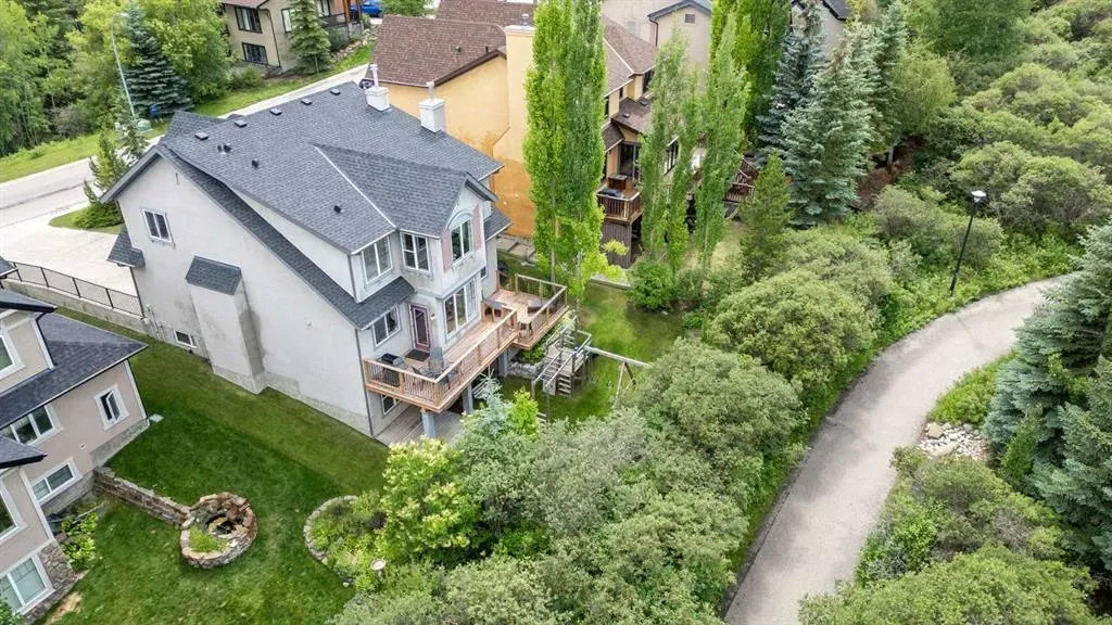 10 Tusslewood Heights NW