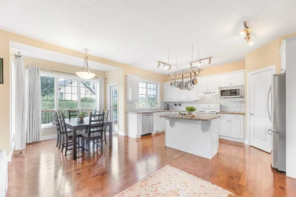 10 Tusslewood Heights NW