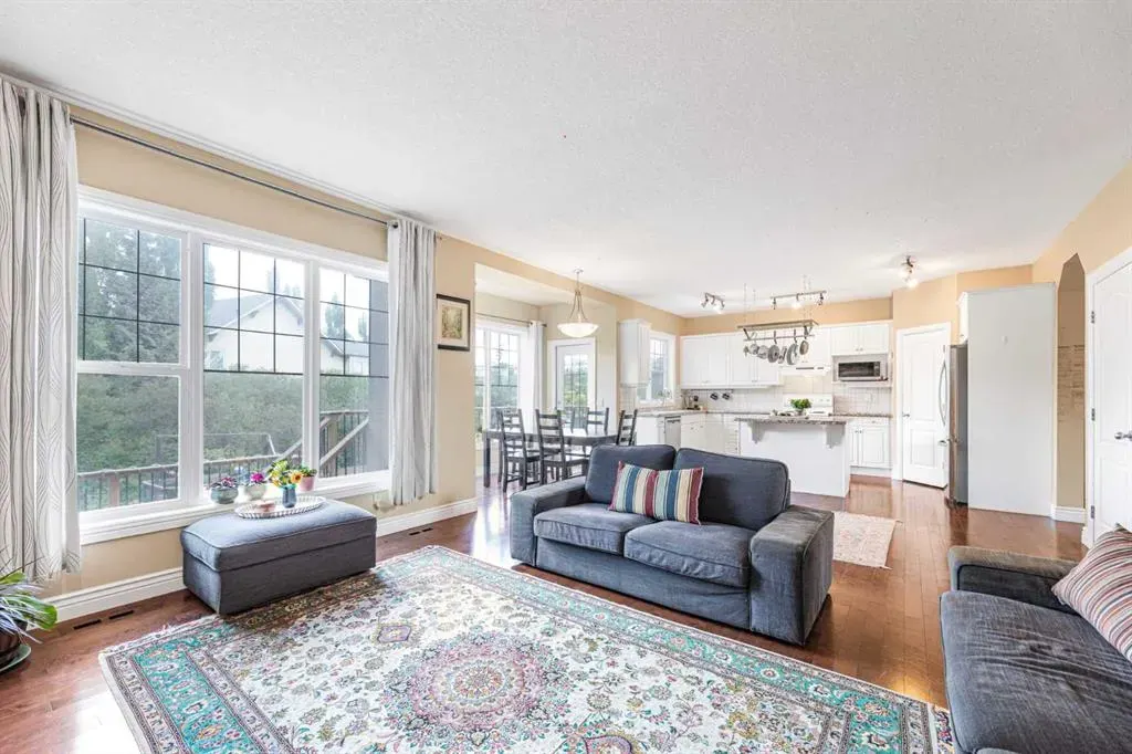 10 Tusslewood Heights NW