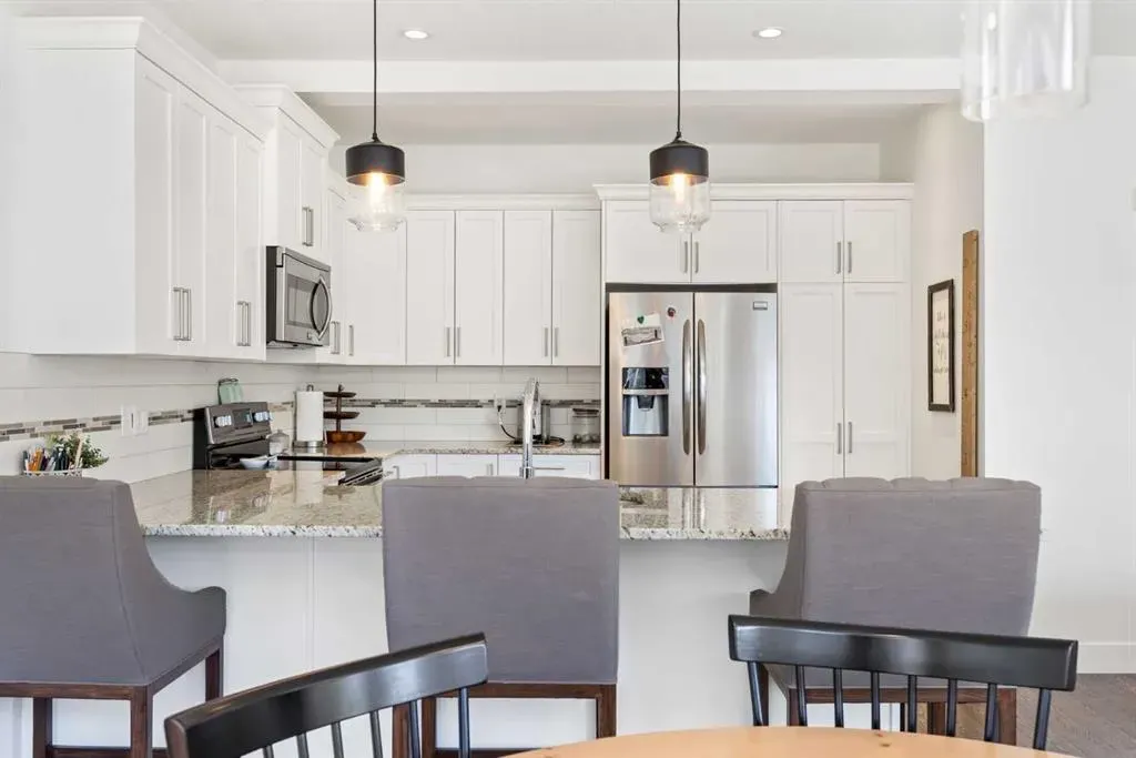 110 Coopers Common SW, #702