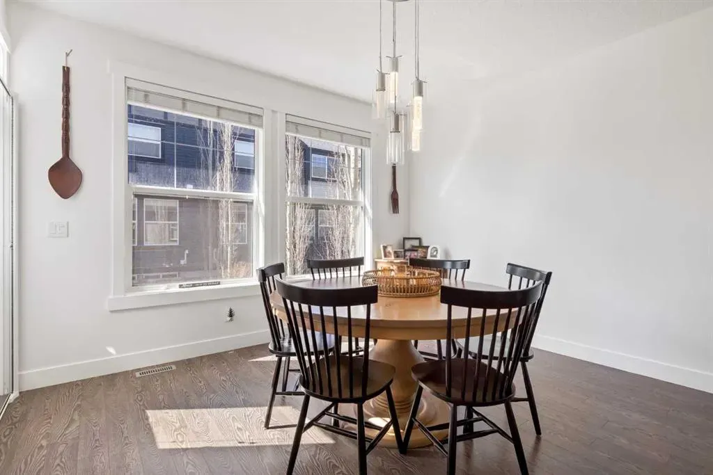 110 Coopers Common SW, #702