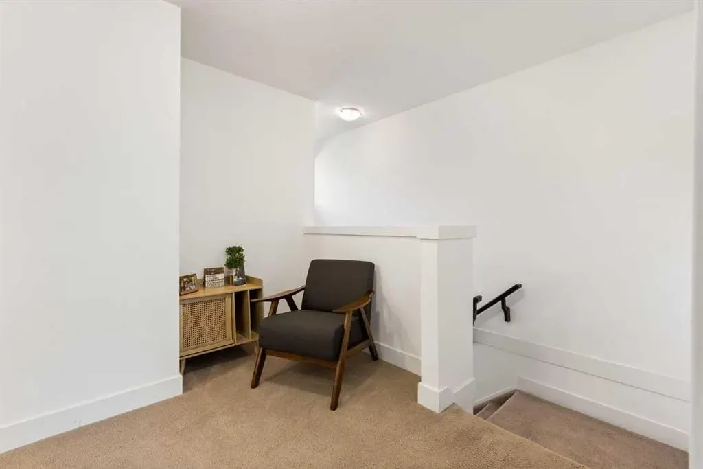 110 Coopers Common SW, #702