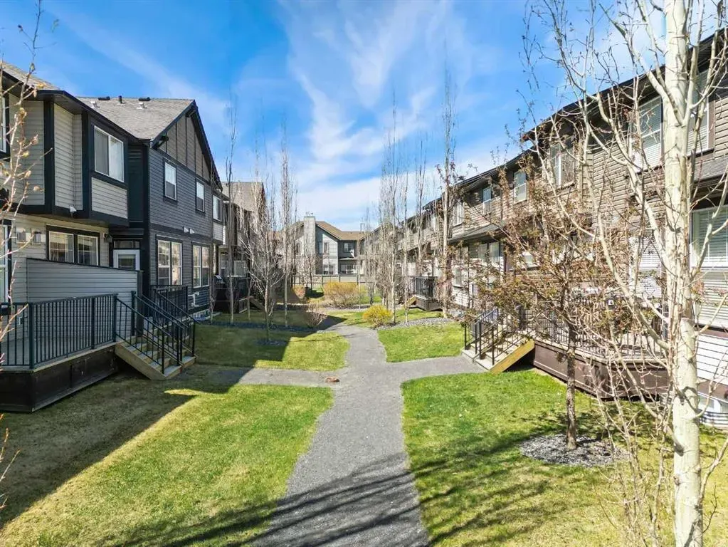 110 Coopers Common SW, #702