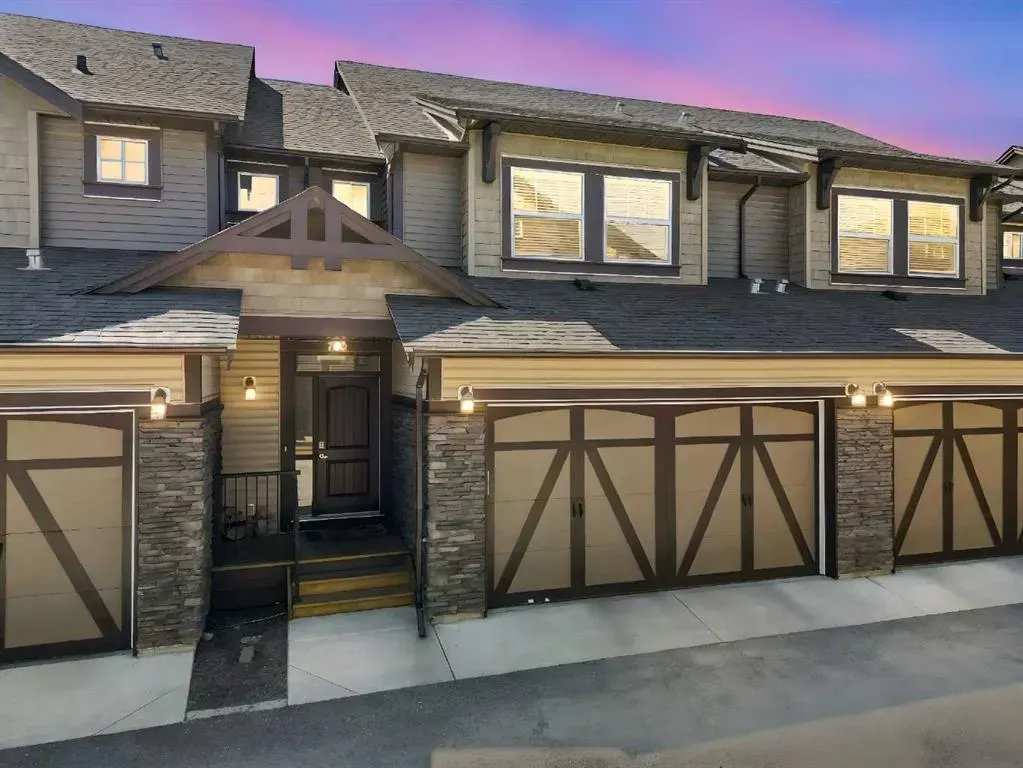 110 Coopers Common SW, #702
