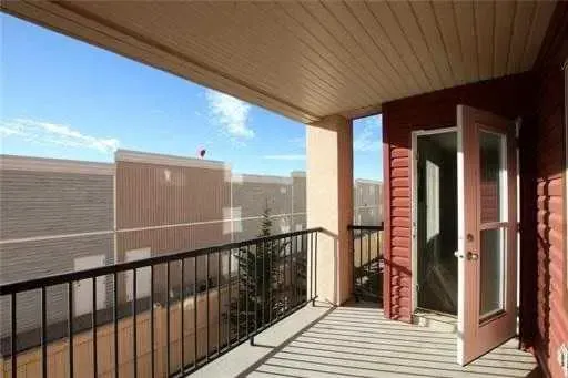 505 Railway Street W, #2214