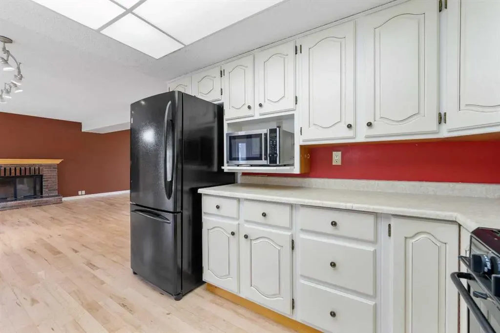 256 Scenic Way NW