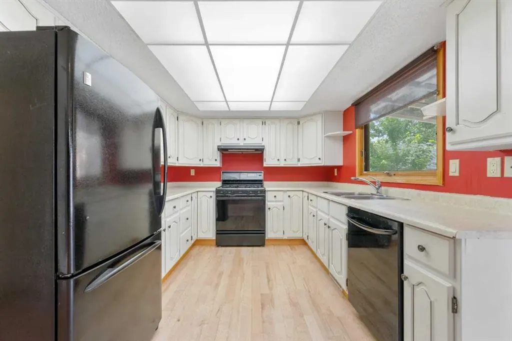 256 Scenic Way NW