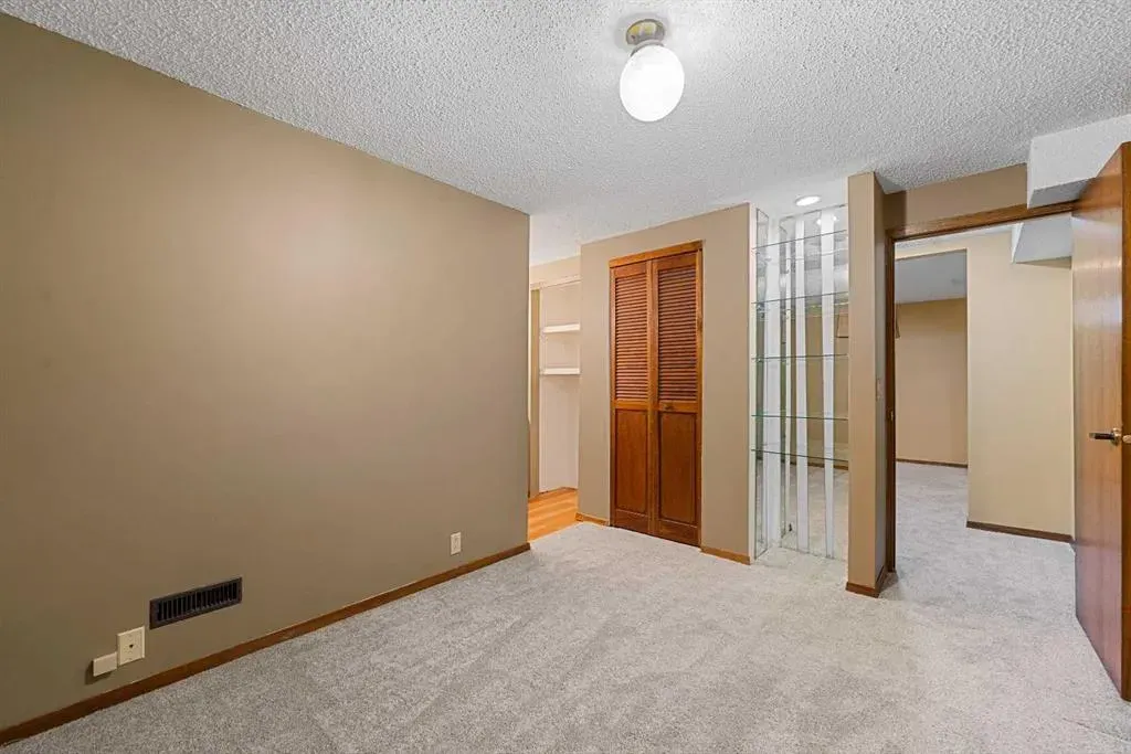 256 Scenic Way NW