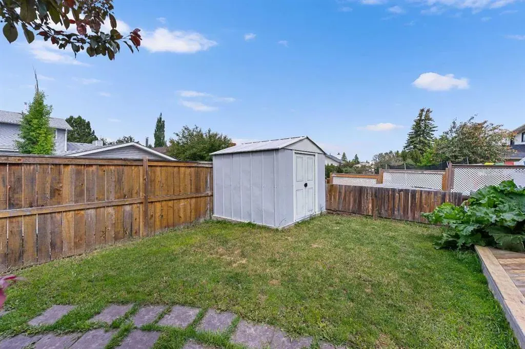 256 Scenic Way NW