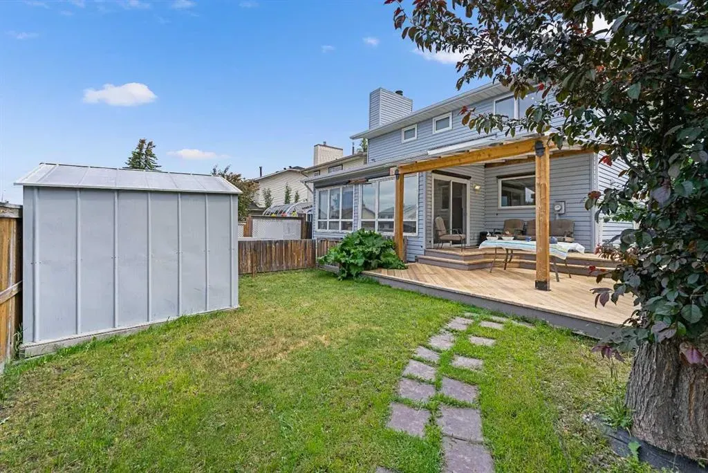 256 Scenic Way NW