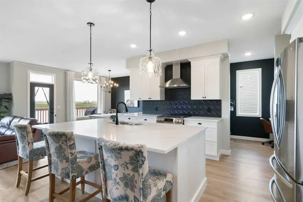 835 Lakewood Circle