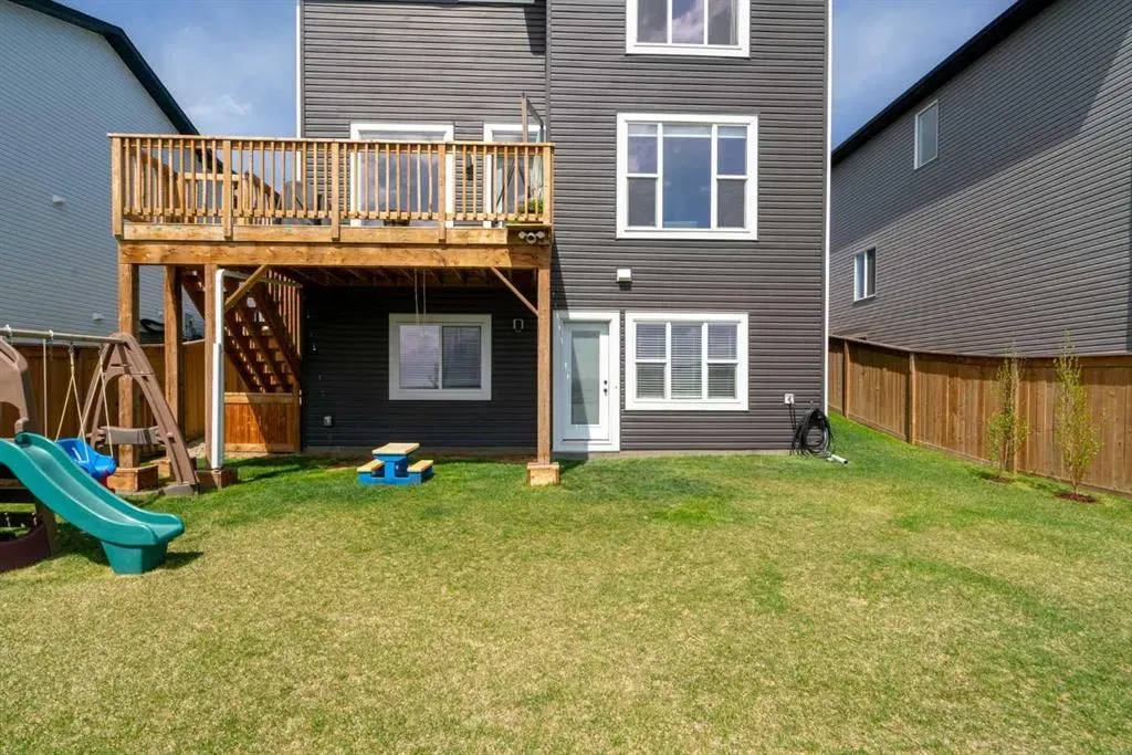 835 Lakewood Circle