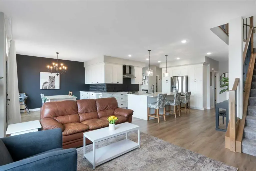 835 Lakewood Circle