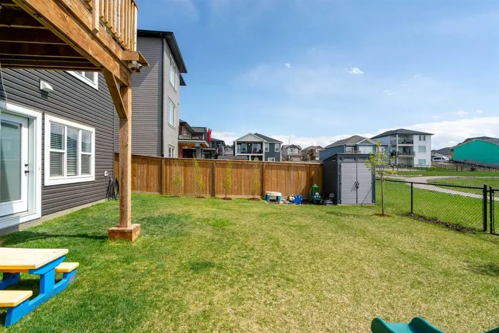835 Lakewood Circle