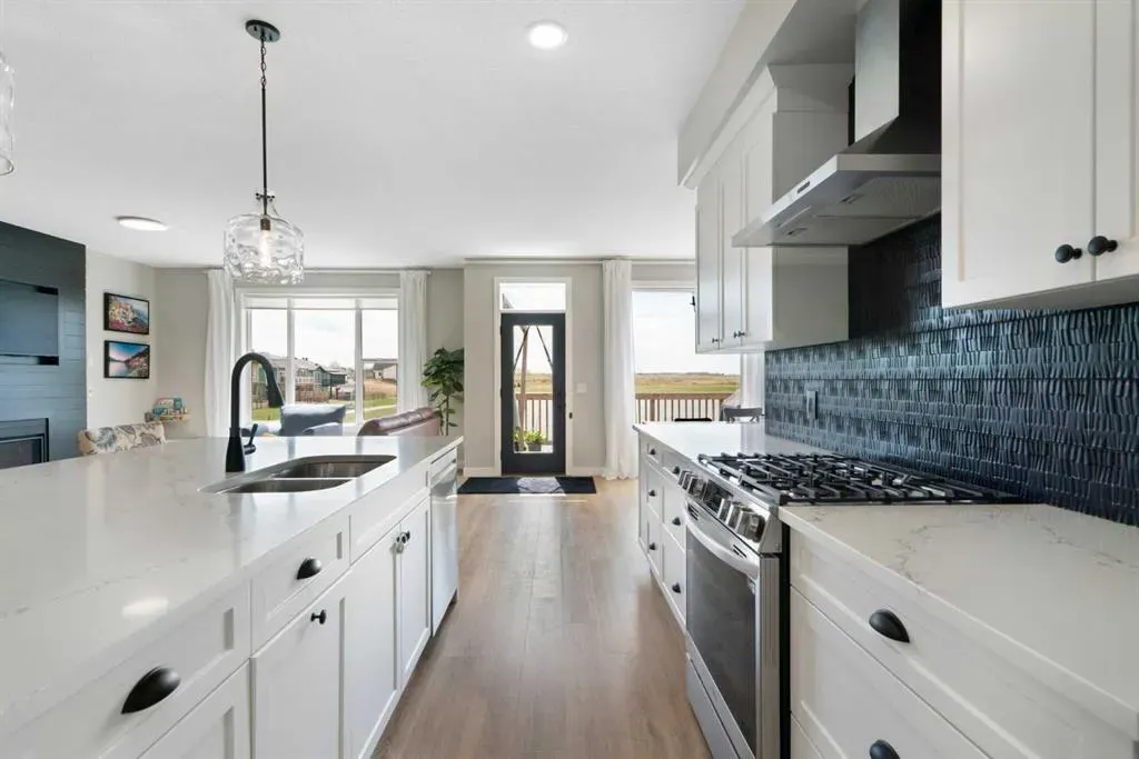 835 Lakewood Circle