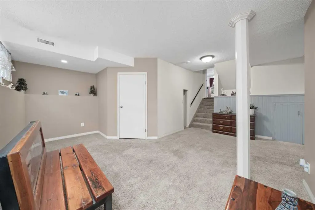 145 Carr Crescent