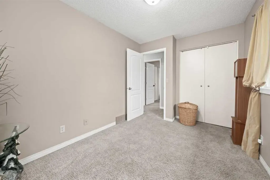 145 Carr Crescent