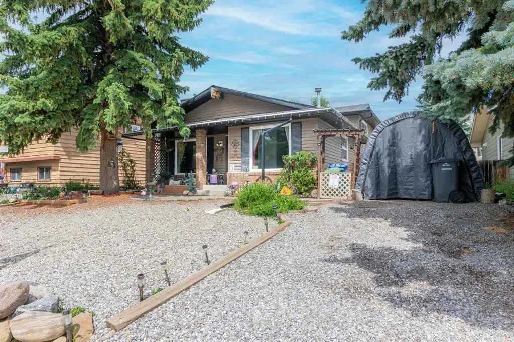 145 Carr Crescent