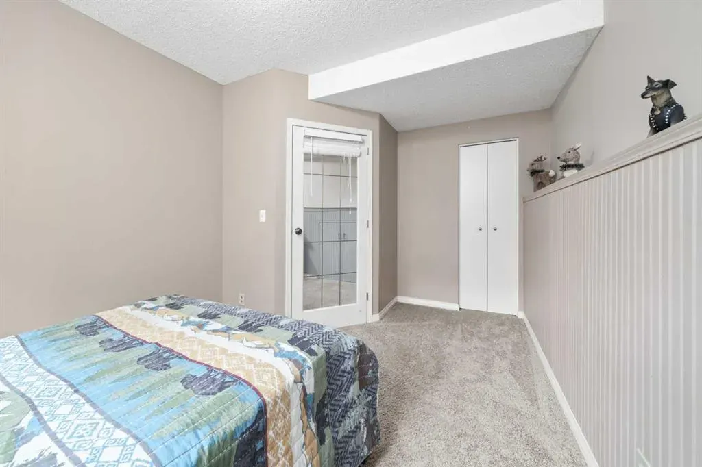 145 Carr Crescent