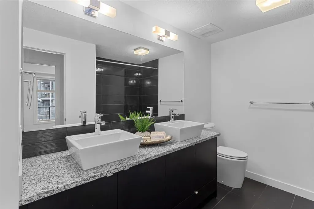 25 Aspenmont Heights SW, #104