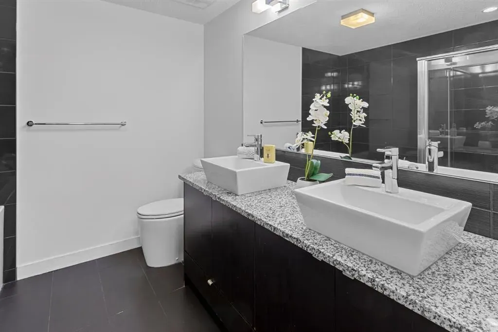 25 Aspenmont Heights SW, #104