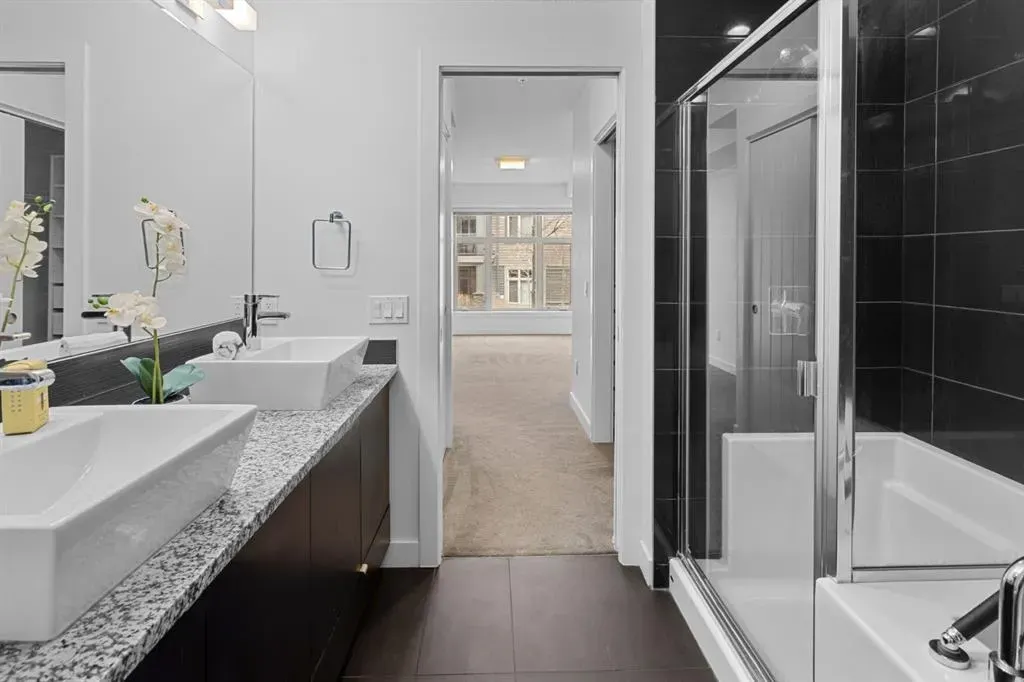 25 Aspenmont Heights SW, #104
