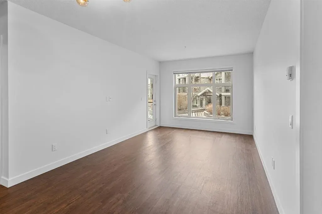 25 Aspenmont Heights SW, #104
