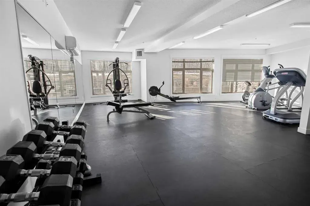 25 Aspenmont Heights SW, #104