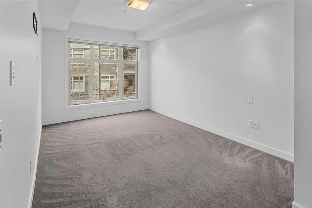 25 Aspenmont Heights SW, #104