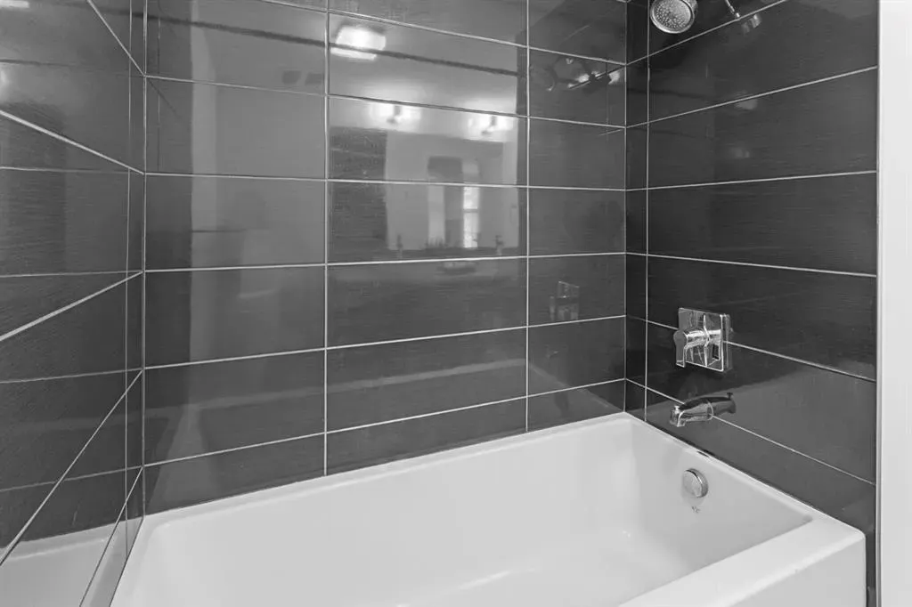 25 Aspenmont Heights SW, #104